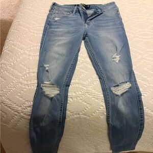 Stylish Blue Distressed Women's Jeans